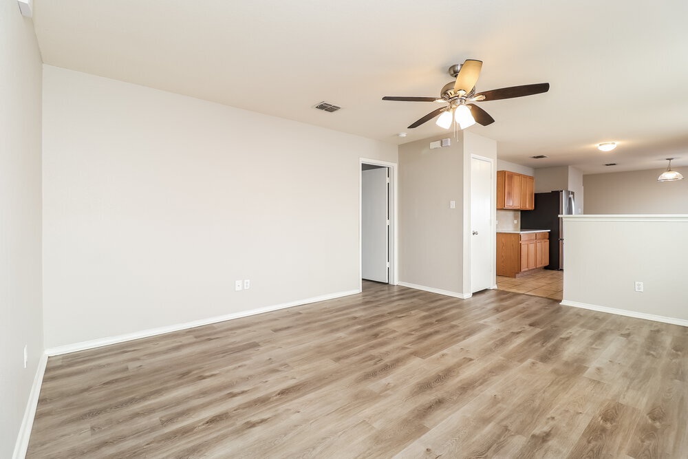 Building Photo - 4524 Waterford Dr