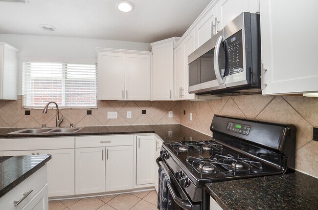 Building Photo - 14630 Windwood Park Ln