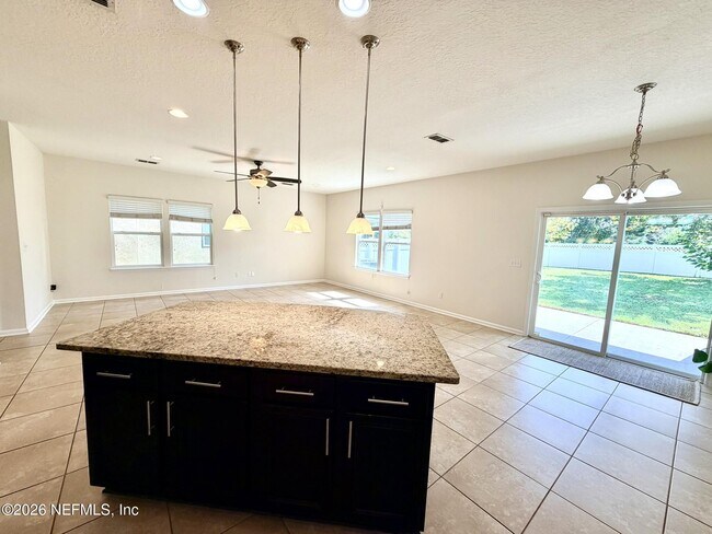 Building Photo - 395 Forest Meadow Ln