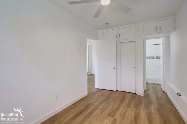 Building Photo - Beautifully Renovated 1Bdm 1Ba Apartment i...