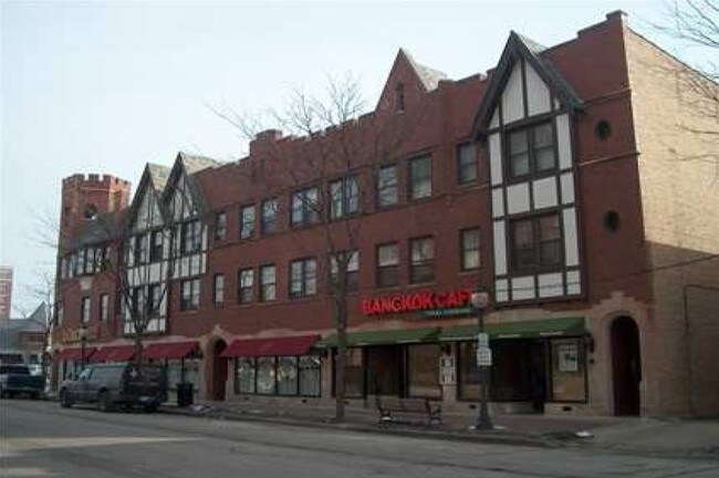 Primary Photo - Domain on Vail