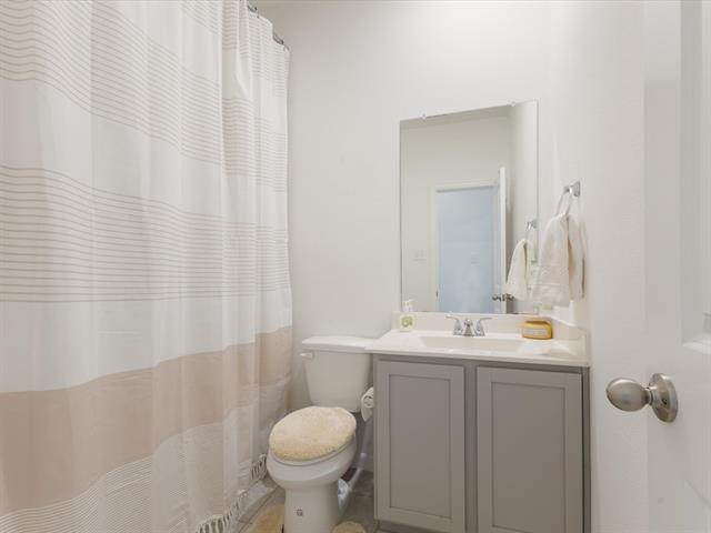 Building Photo - 2077 Hartley Dr