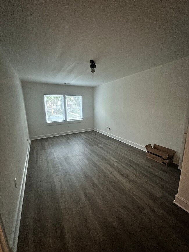 Building Photo - House for Rent!