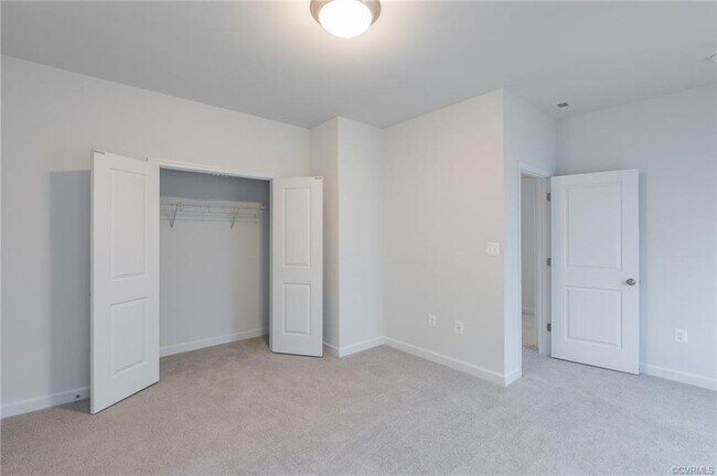 Building Photo - 4844 Wild Horse Ln