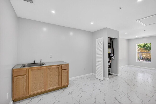 Building Photo - 3255 Avenue J