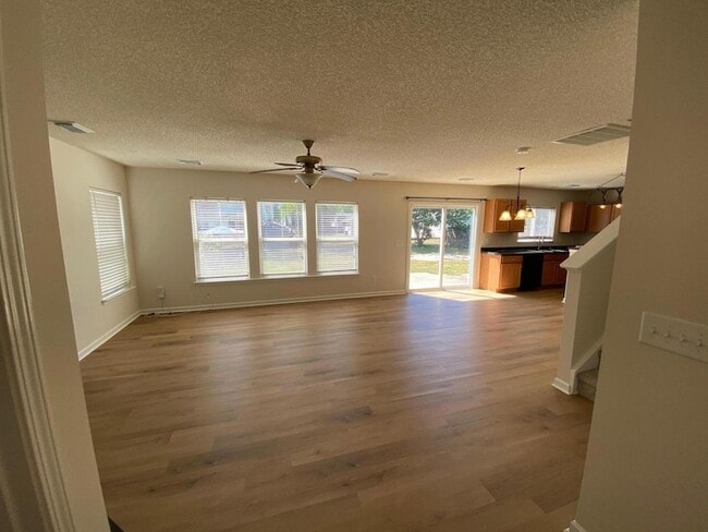 Building Photo - 1307 Basketweaver Way