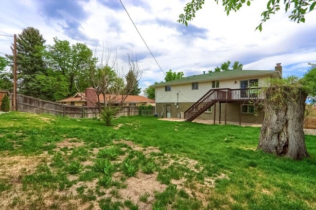 Building Photo - 4 BED 3 BATH HOUSE NEAR CREAK PARK!!!