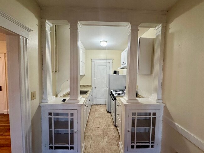 Building Photo - 31 Dennison Ave