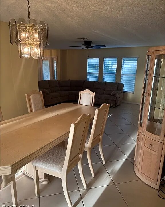 Building Photo - 4628 SW 18th Ave