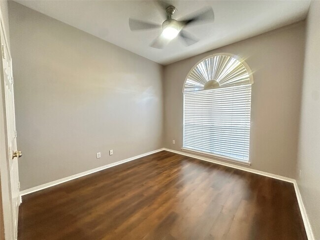 Building Photo - 11619 Buck Springs Trail