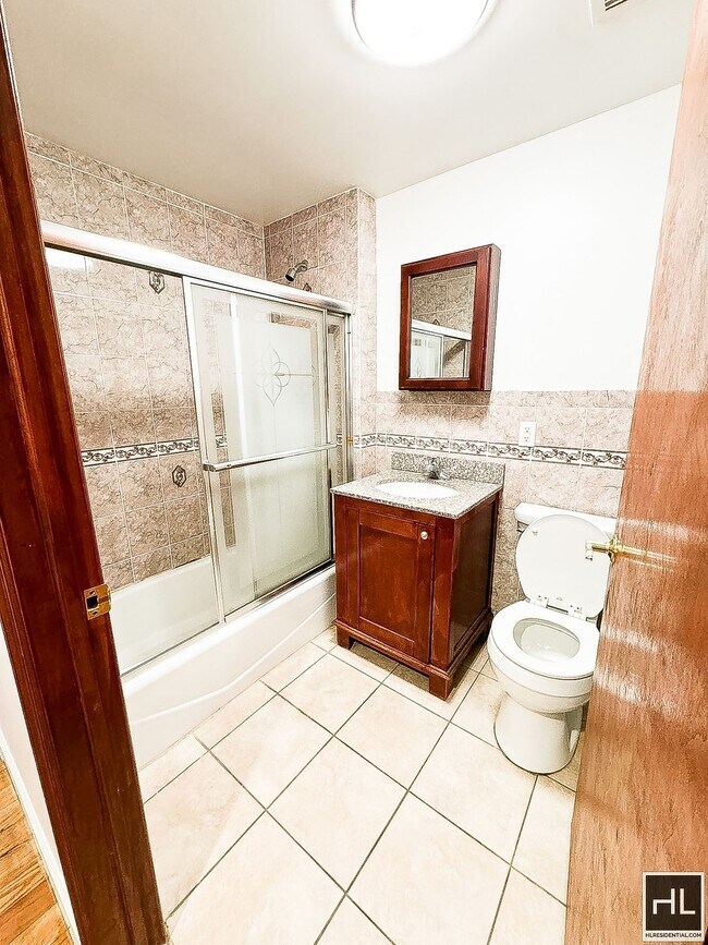 Building Photo - 175th St, Jamaica