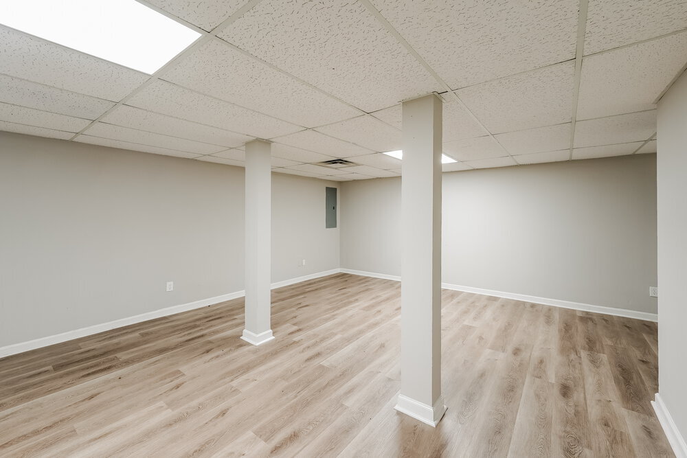 Building Photo - 705 13th Ct NW