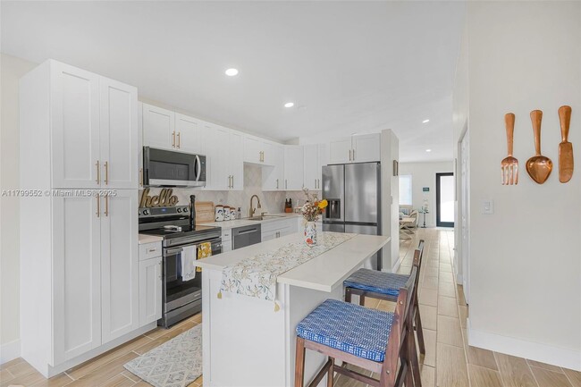 Building Photo - 13961 SW 150th Ct