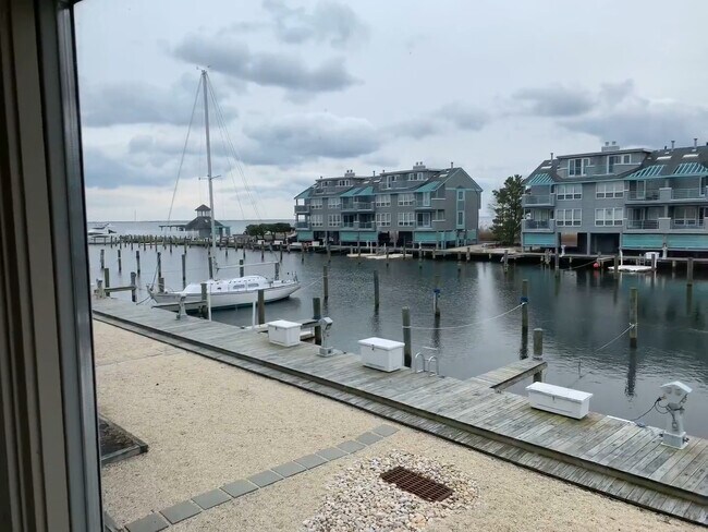 Building Photo - 19 Grand Bay Harbor Dr