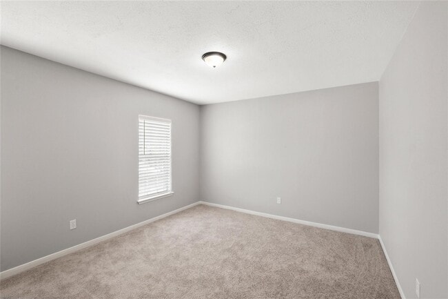 Building Photo - 4523 Waterfall Way