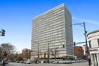 Building Photo - 444 W Fullerton Pkwy