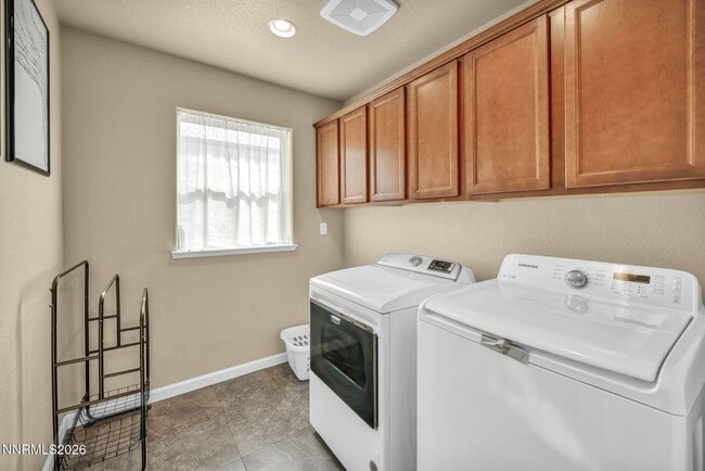 Building Photo - 3680 Coastal St