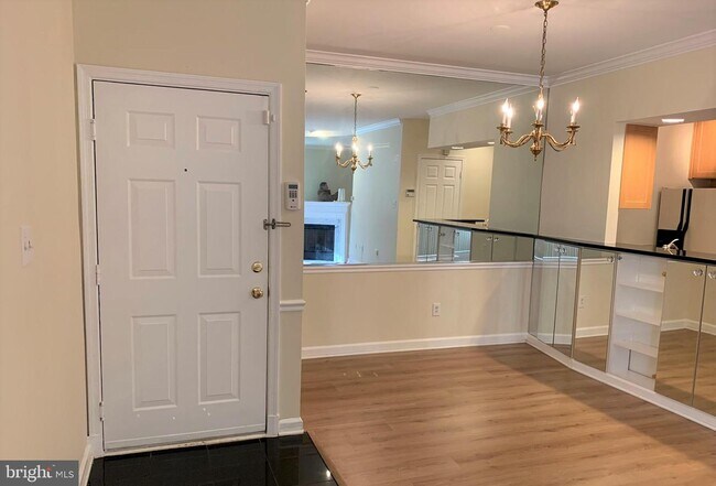 Building Photo - 10816 Antigua Terrace