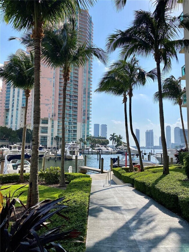 Building Photo - 3330 NE 190th St