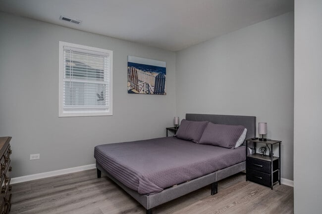 Building Photo - 3407 Venice Ave