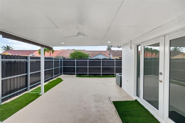 Building Photo - 4530 SW 143rd Pl