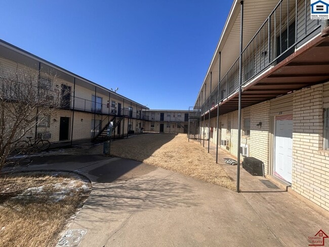 Building Photo - 1314 NW Irwin Ave