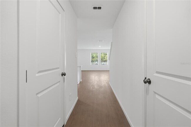 Building Photo - 1225 Orion St