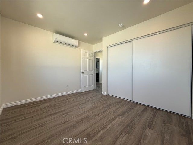 Building Photo - 5667 Ensign Ave