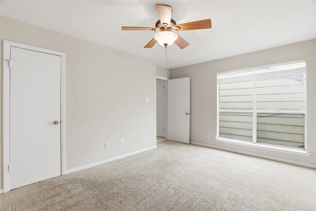 Building Photo - 14117 Briarsage Ct