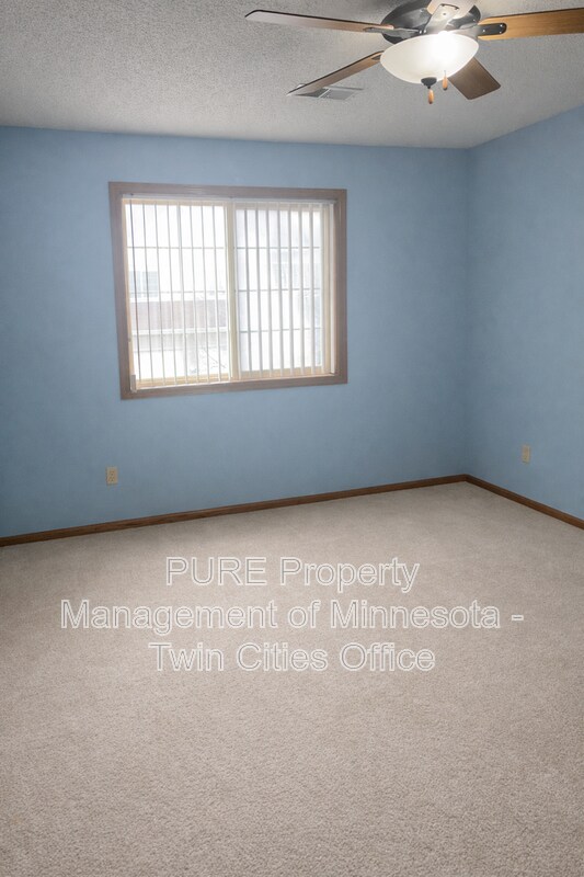 Building Photo - 1117 Pecks Woods Dr