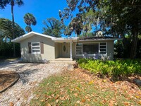 Building Photo - Charming Ormond Beach Home