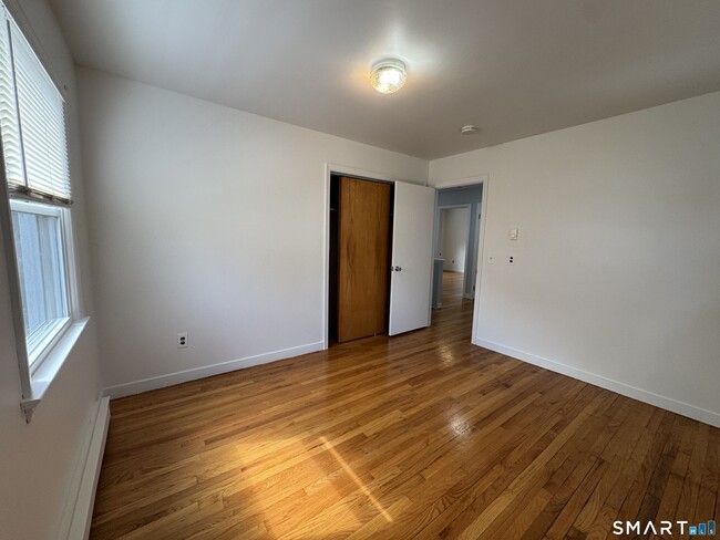 Building Photo - 43 Brooklawn Ave