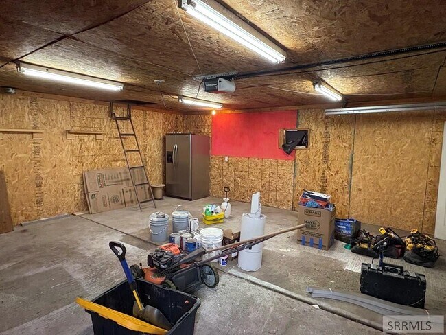 Building Photo - 357 1st W St