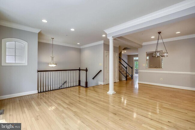 Building Photo - 10555 Tuckerman Heights Cir