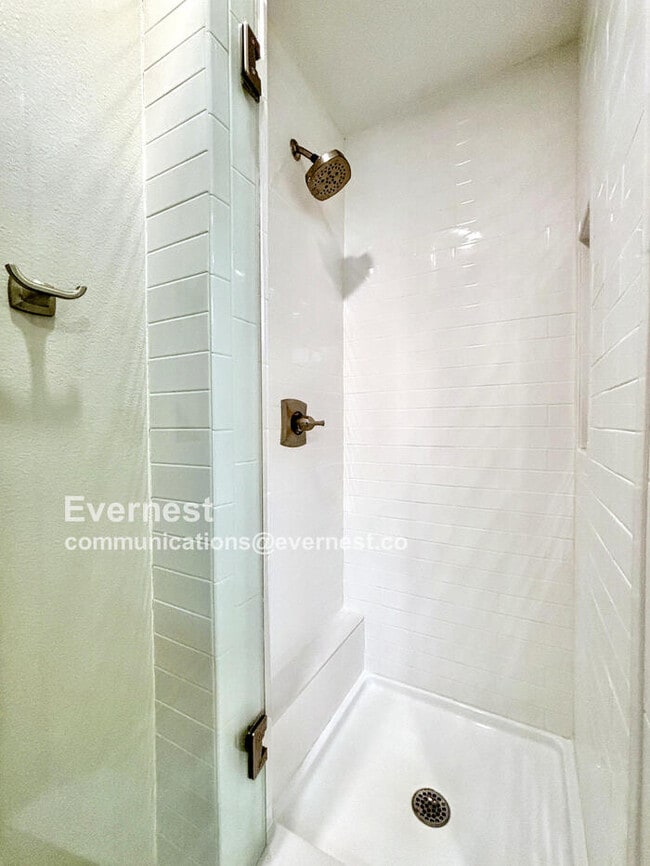 Building Photo - 33751 Alcazar Dr
