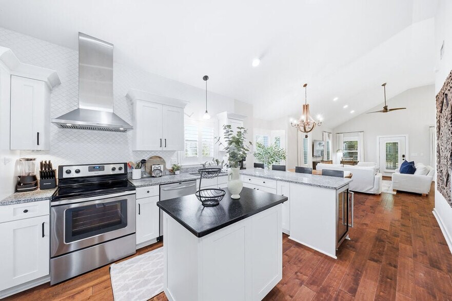 Building Photo - 75 Cullman Ave