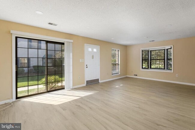Building Photo - 86 O'Neill Ct