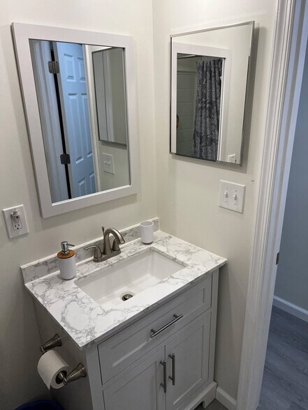 Bathroom3 - 205 Palomino Dr