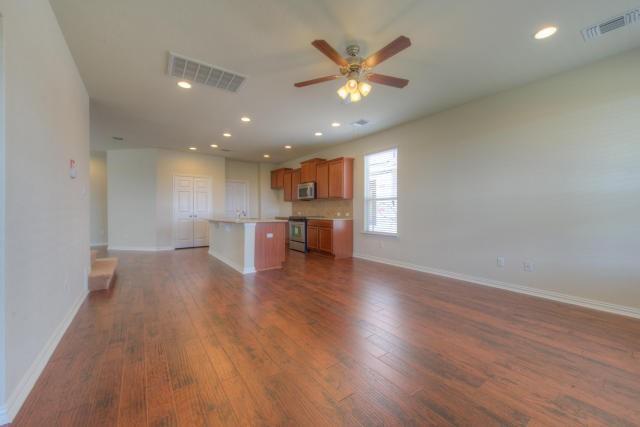 Building Photo - 16237 Travesia Way