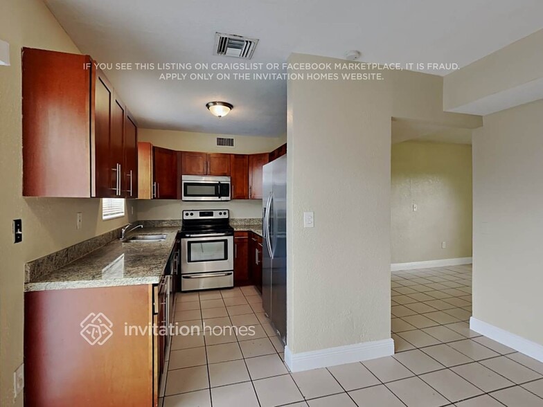 Building Photo - 11750 SW 171st Terrace