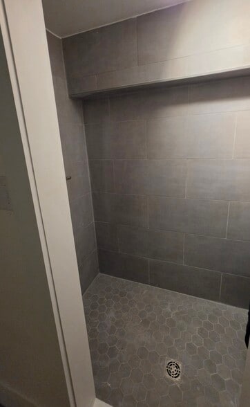 Two Head Primary Shower - 403 N Charles St