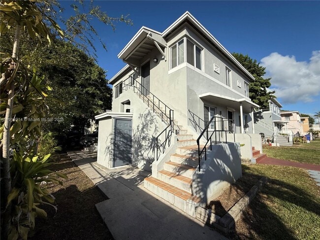 Primary Photo - 2343 NW 14th St