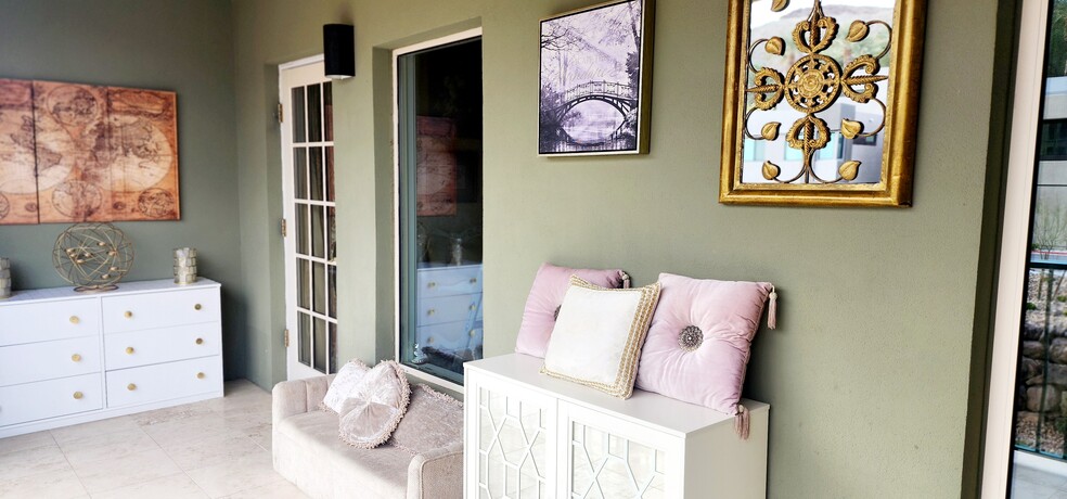 Building Photo - 30 Strada Di Villaggio