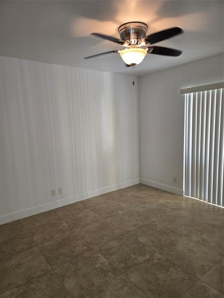 Building Photo - 6323 La Costa Dr