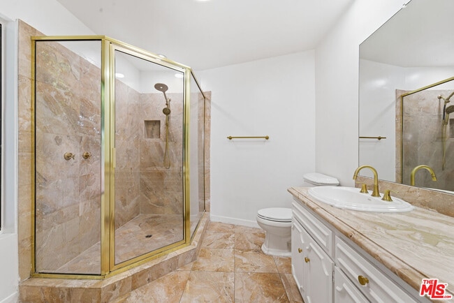 Building Photo - 3329 Dona Rosa Dr