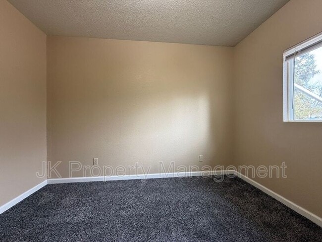 Building Photo - 3108 9th Ave N