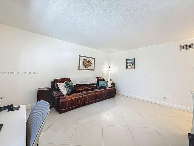 Building Photo - 2600 S Ocean Dr