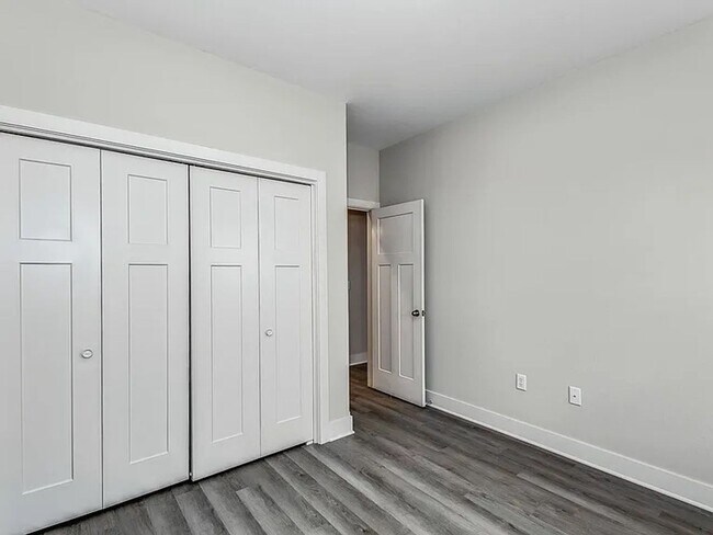 Building Photo - 3604 W 45th St S