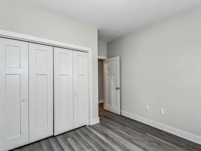 Building Photo - 3606 W 45th St S