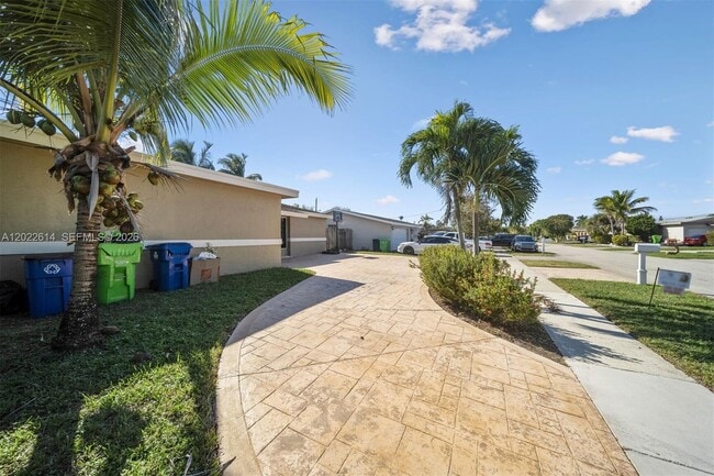 Building Photo - 9650 NW 24th St